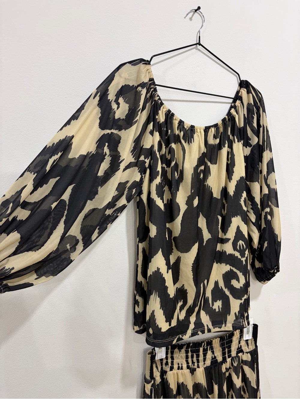 G by Giuliana Black and Cream Print Off-Shoulder Top and Matching Pant Set